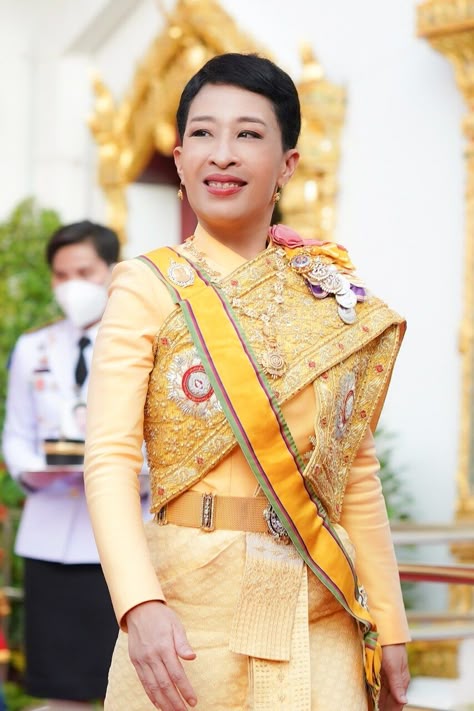 สมเด็จพระเจ้าลูกเธอ (ครึ่งตัว)